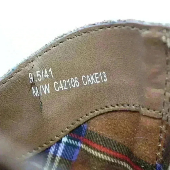 Born Boc Women’s Brown Suede Leather Studs Western Cowboy Ankle Boots Sz US 9.5 - Picture 9 of 10